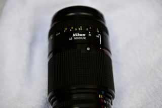 Objetivo Nikon AF NIKKOR 35-135mm f3.5-4.5