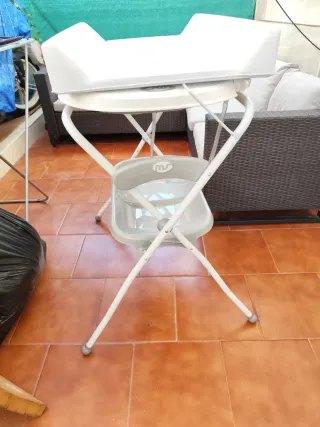 Bañera plegable con  cambiador