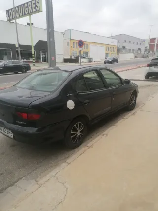 Renault classic 2000