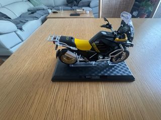 Maqueta BMW R1250GS