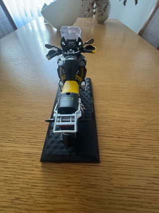 Maqueta BMW R1250GS