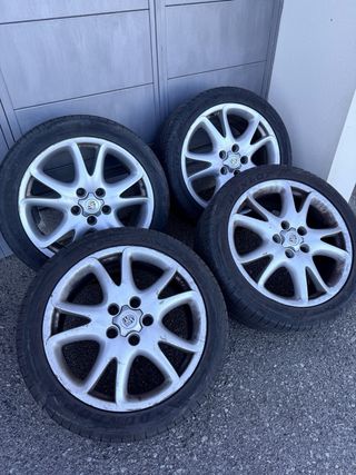 Llantas Porsche Cayenne 20' con neumáticos 70%
