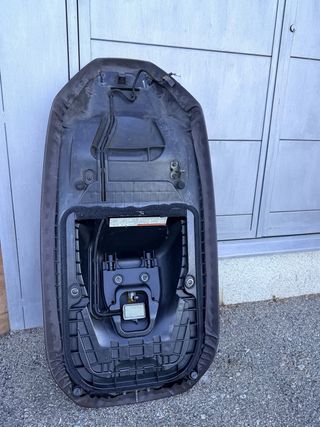 Asiento Suzuki Burgman 400 K7
