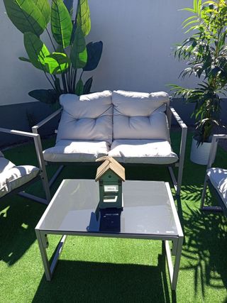 ¡CHOLLO TERRAZA! Conjunto (Sofá + Mesa + 2 Sillas)