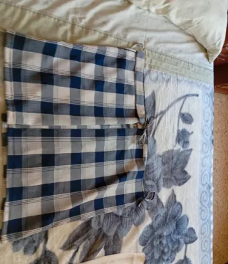 Falda de cuadros beige, gris y azul