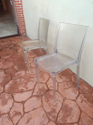 Sillas de metacrilato transparentes (2)