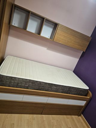 Habitación juvenil madera y tela