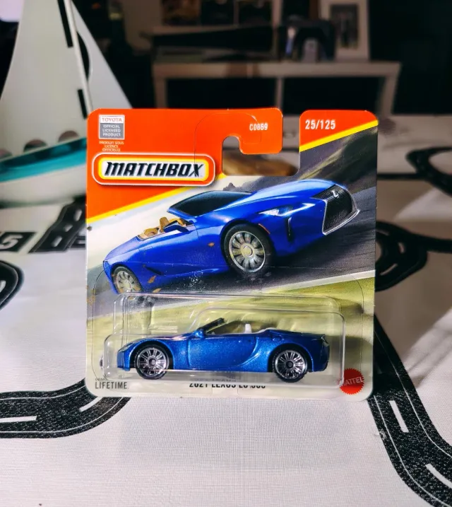 Matchbox 2021 Lexus LC 500 Azul