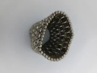 Pulsera elástica con piedras