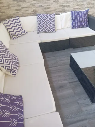 Conjunto Sofá y Mesa Ratán Exterior