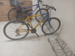 Bicicleta Montaña Azul y Amarilla
