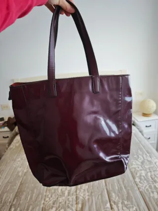 Bolso Parfois charol granate