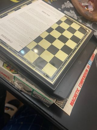 Gioco da tavolo magnetico 9 in 1