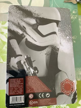 Scatola Star Wars con quaderno e penna
