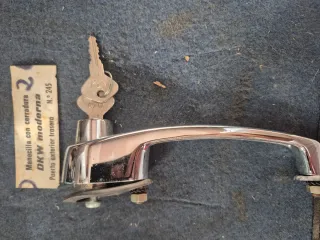 Manetas DKW F1000 con cerradura y llaves