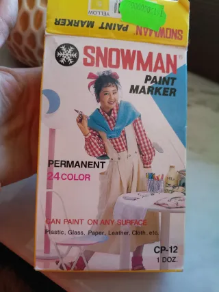 11 pennarelli gialli