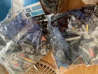Replica dettagliata della leggendaria auto sportiva Bugatti Chiron in mattoncini Lego