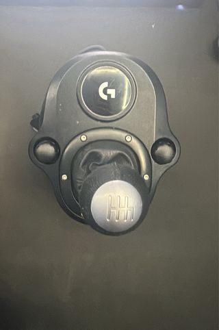 Volante Logitech G29 con pedales y palanca