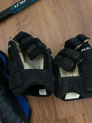 Equipo Hockey niño, patines talla 1