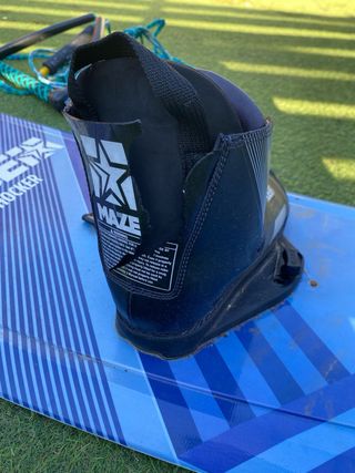 Tabla Wakeboard Jobe Shocker + Calzante y Cabo