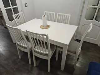 Conjunto mesa y 6 sillas