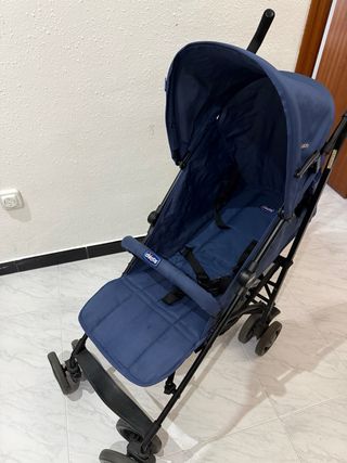 Cochecito Chicco azul buen estado
