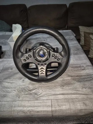 Volante GTR con pedales