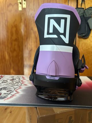 Tabla Snow Marcus Kiveland 2025 Fijaciones Nitro