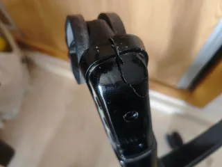 Silla Gaming F004 con reposapiés