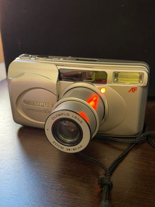 Olympus Superzoom 80 G Plata