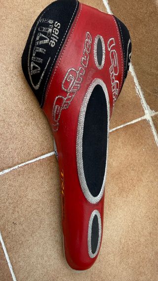 Sillín Selle Italia Trimatic Rojo