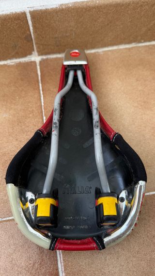 Sillín Selle Italia Trimatic Rojo