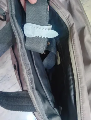 Bolsa de viaje/ mochila gris