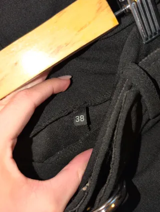 Pantalón campana elástico negro
