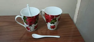 Juego de 8 tazas varias