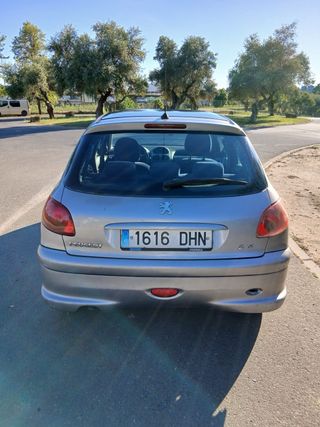 Peugeot 206 2004