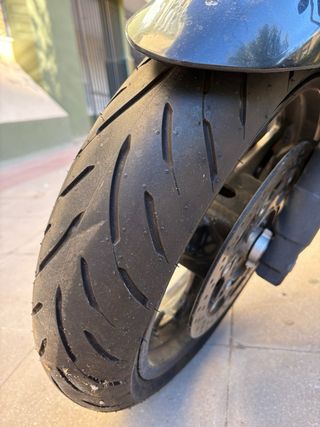 Suzuki GRS 600 Naked Negra. 11.000km