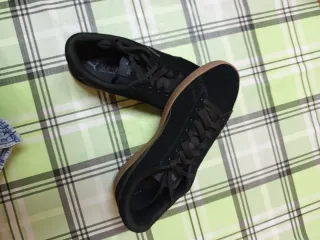 Zapatillas Puma Negras y Marrones
