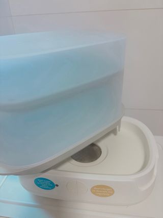 Esterilizador de biberones y chupetes