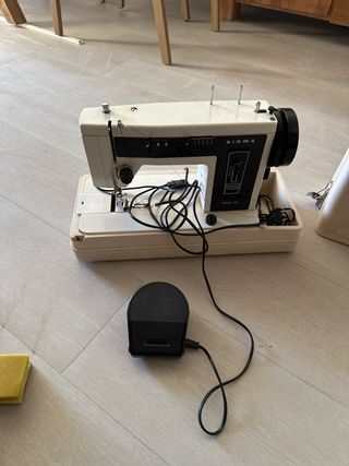 Máquina de coser Sigma Modelo 161
