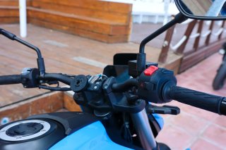 Suzuki GSX 8S 2023 Azul/Negro + accesorios