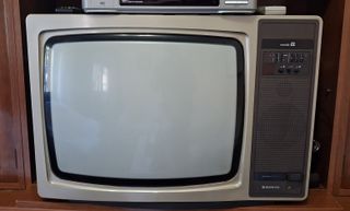 TV Sanyo Silverline Vintage Años 80 (funcionando)