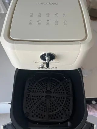 Freidora de aire retro Cecotec 5L