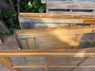 Puertas madera maciza con cristal