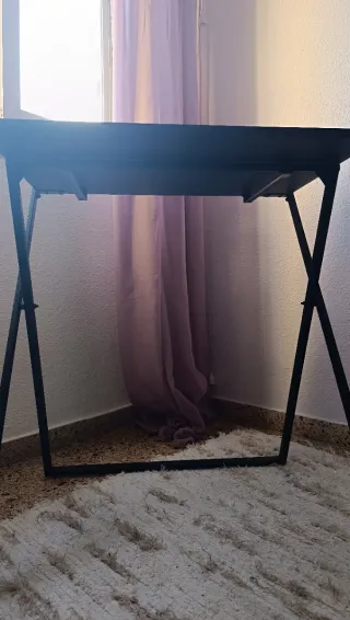 Escritorio plegable con bolsillos