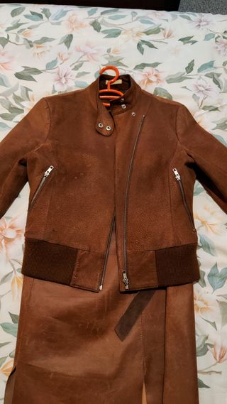 Conjunto Cazadora y Falda Piel Marrón