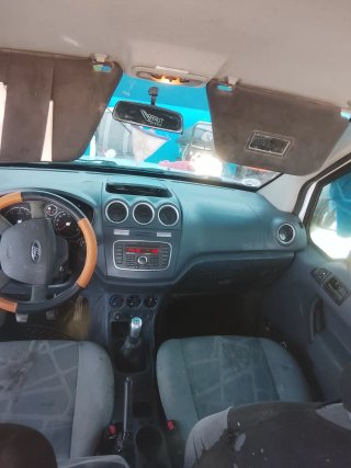 Ford E-Transit Courier 2012