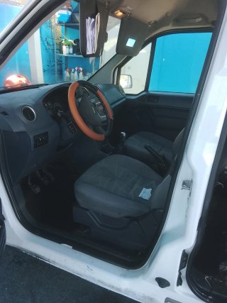 Ford E-Transit Courier 2012