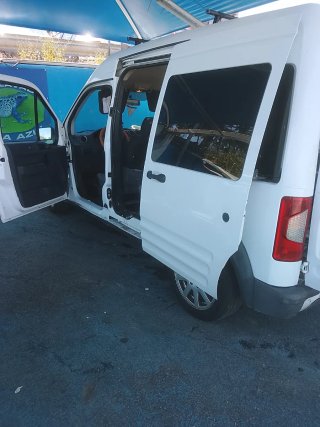 Ford E-Transit Courier 2012
