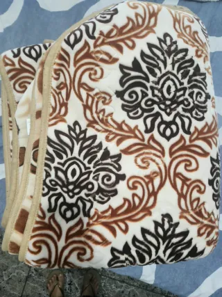 Manta de cama con estampado floral